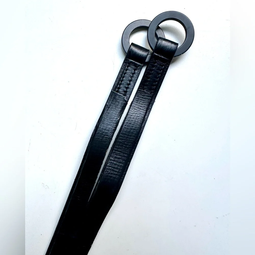 Gucci Black Leather Belt with Monochrome Hardware, damage